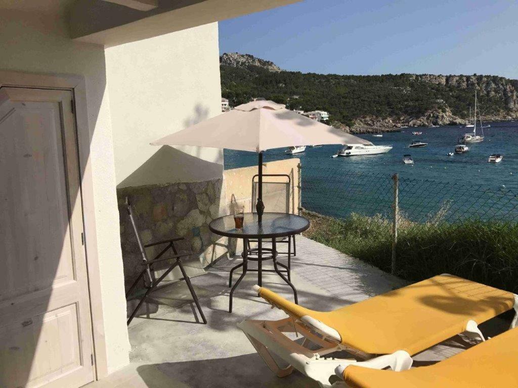 Hebergement Front De Mer Sant Elm Exterior photo